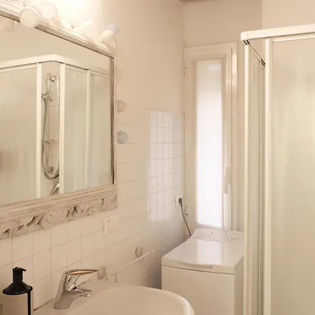 Casa Claire - Experience The Historic Center On Foot * Reggio Emilia